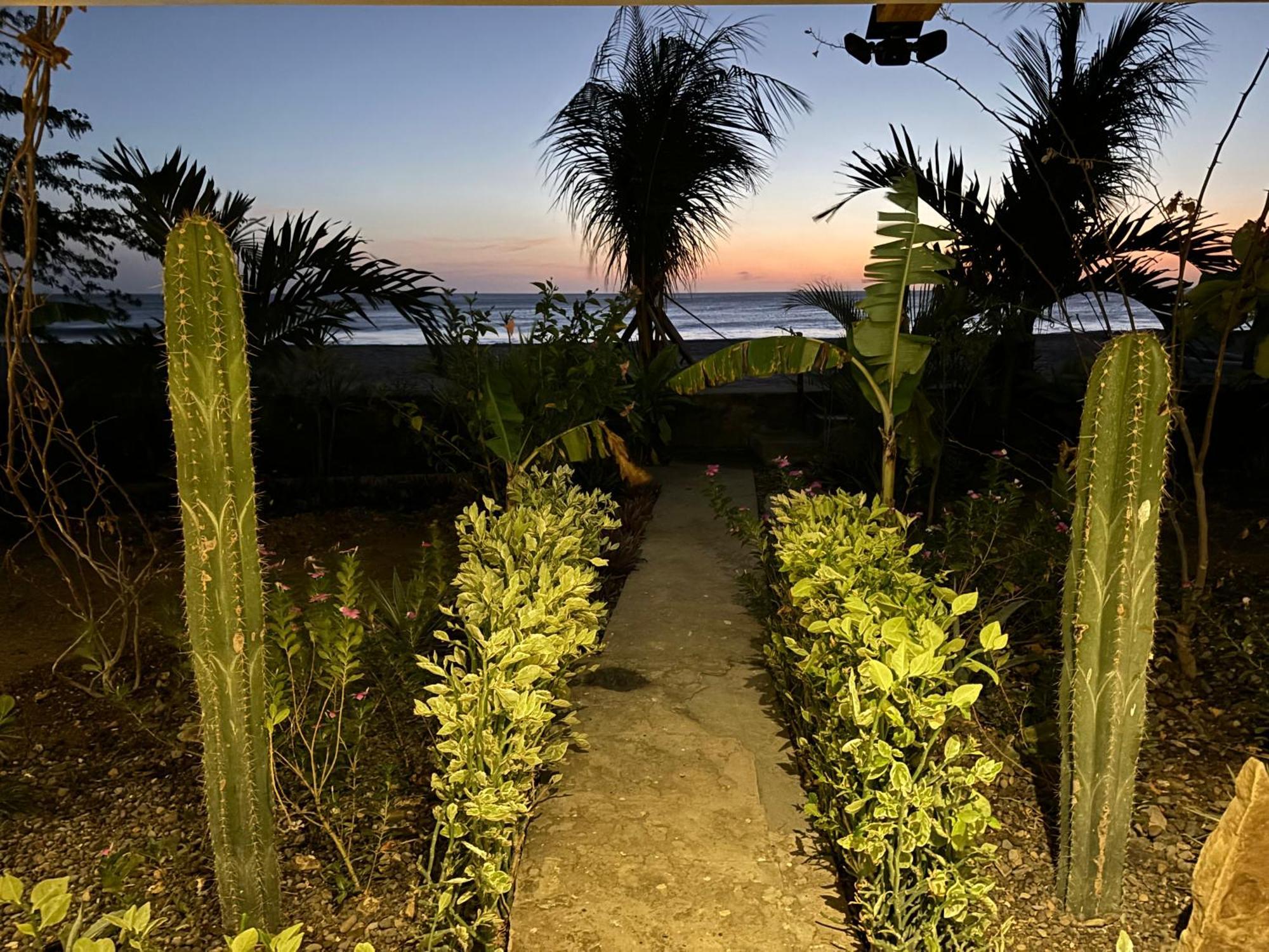 Stella Mar Oceanfront Hotel Popoyo Eksteriør billede